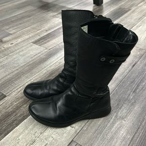 Merrel black boots waterproof size 9.5 for womens